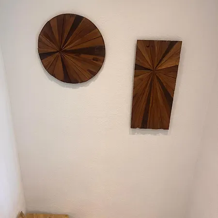 Hinterhaus Am Stadtrand