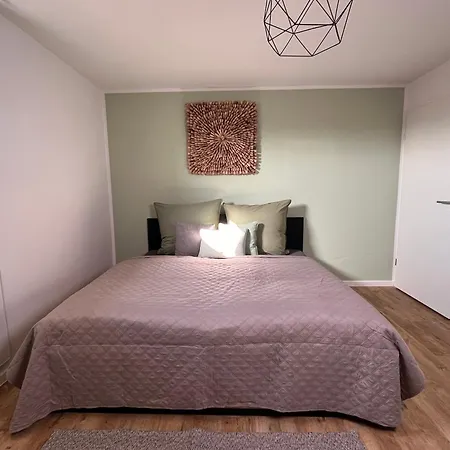 Hinterhaus Am Stadtrand 开姆尼茨