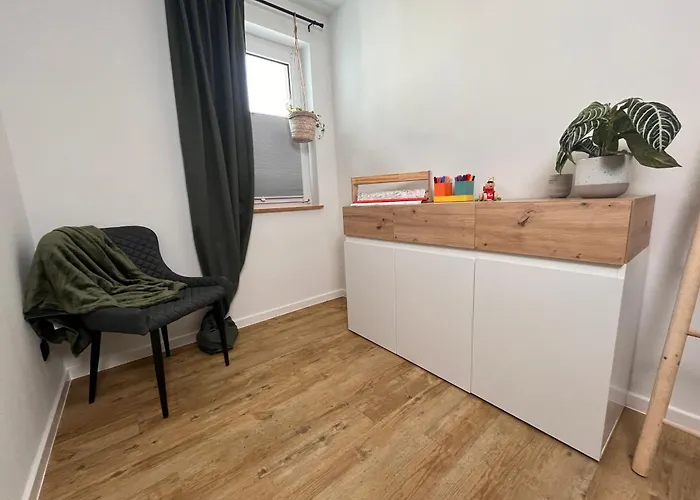 Hinterhaus Am Stadtrand Apartment *