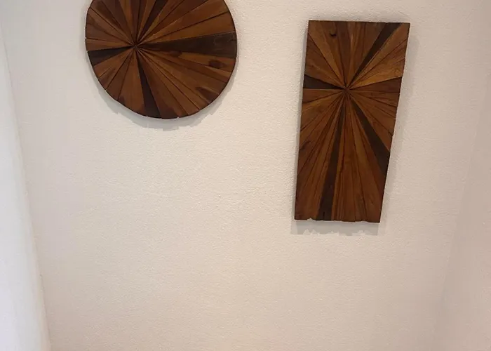 Hinterhaus Am Stadtrand