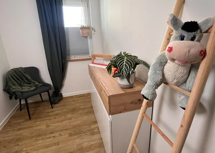 Hinterhaus Am Stadtrand Apartment *